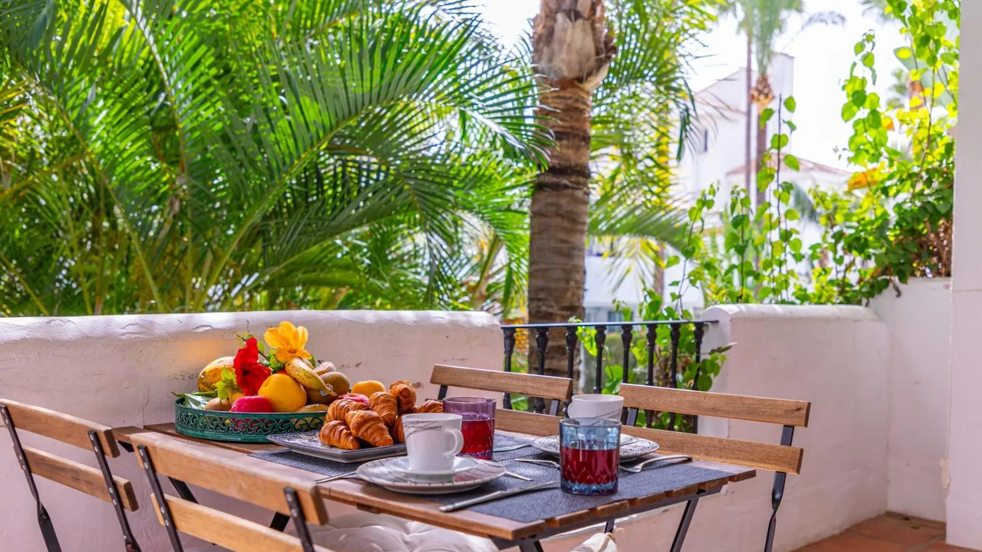 Ab Properties - Design Penthouse Marbella - Puerto Banus - Golden Mile - Pool And Tropical Garden View